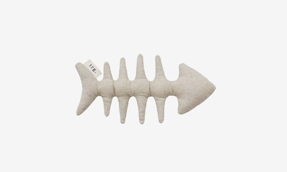 Fish Bone Toy 魚骨頭